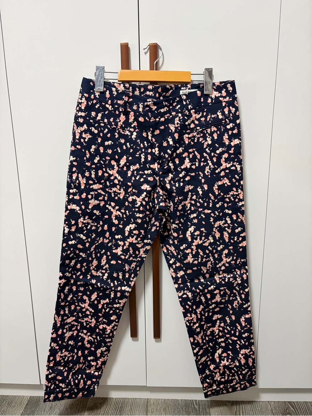Club Monaco Women’s floral trousers